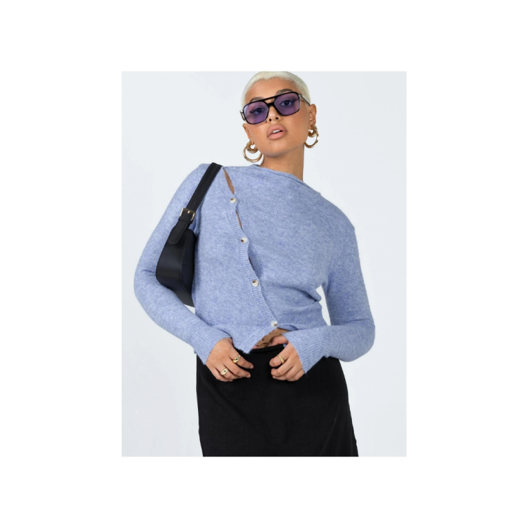 1-modelinfo-sarah-us4_3217e20b-7bad-4633-a6a4-97193fff32d6_1800x.progressive